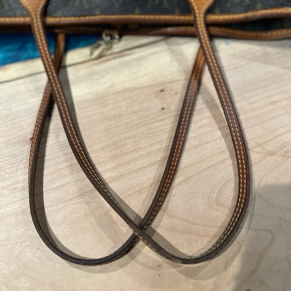 Authentic Louis Vuitton Neverfull MM - Picture 14 of 16